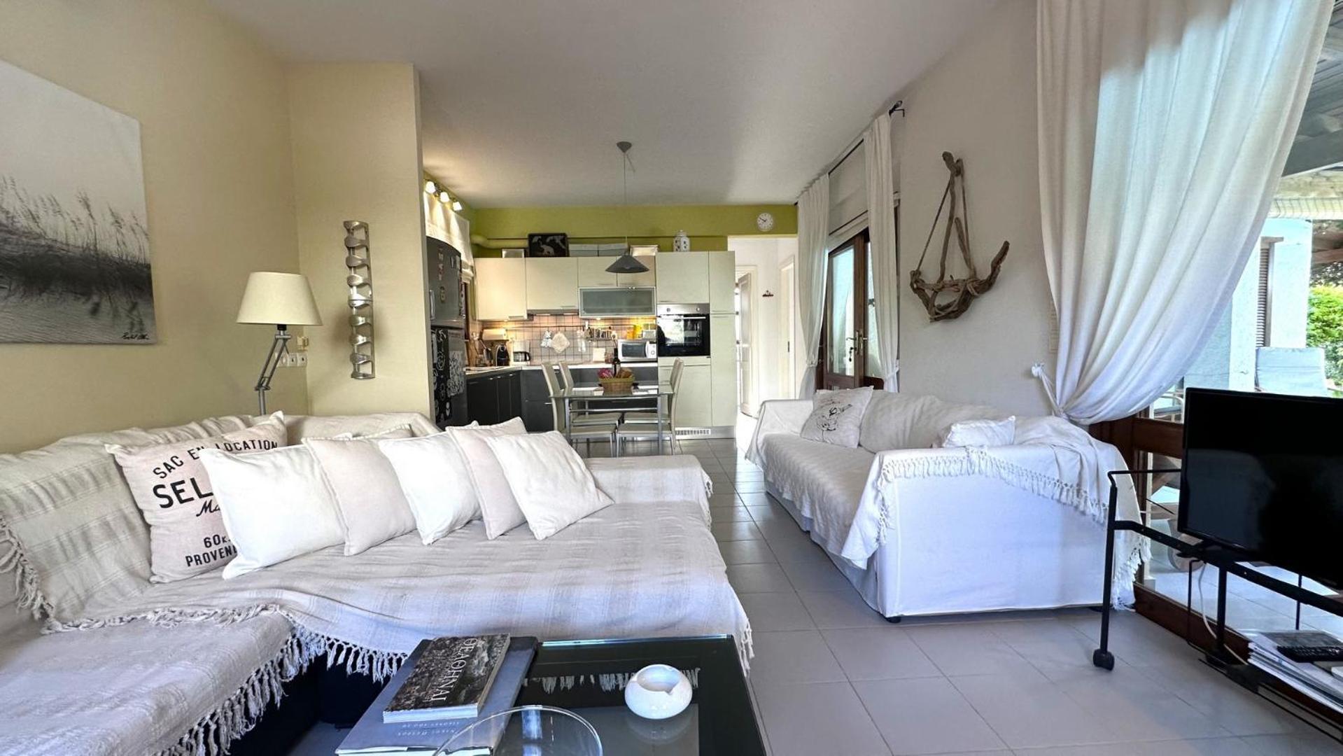 Villa Amy With A Pool In Porto Hydra By Goutos Properties Thermisía Exteriér fotografie